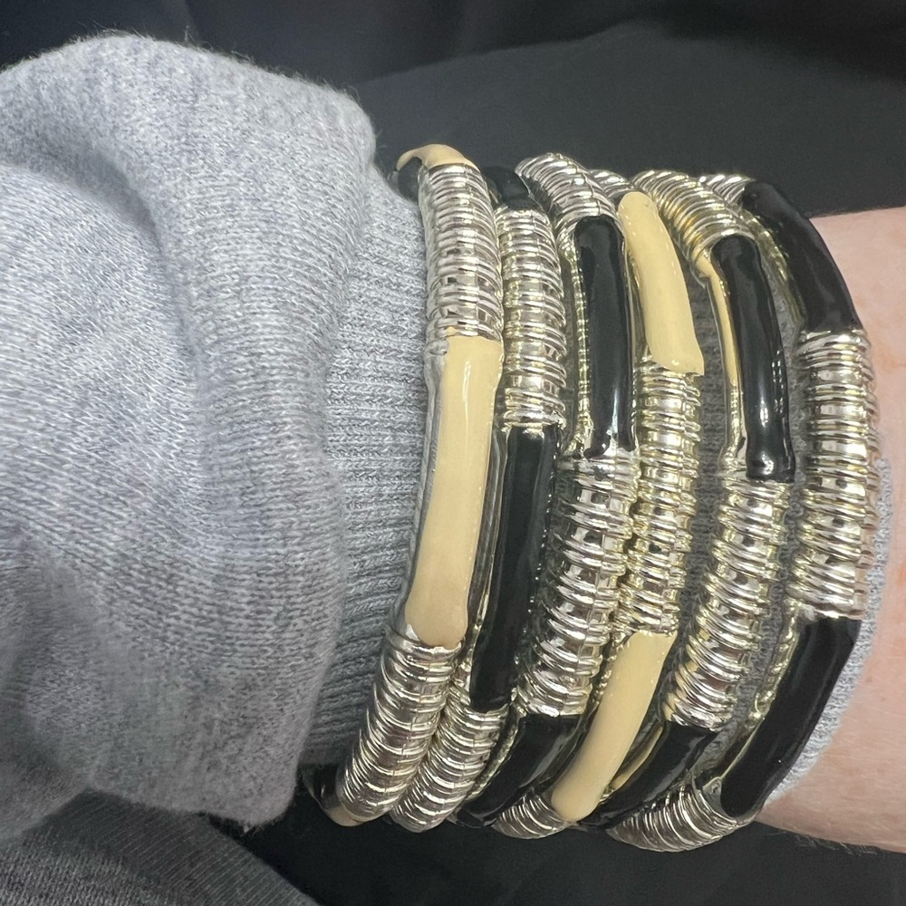 Beige And Black Women's Bangle Set